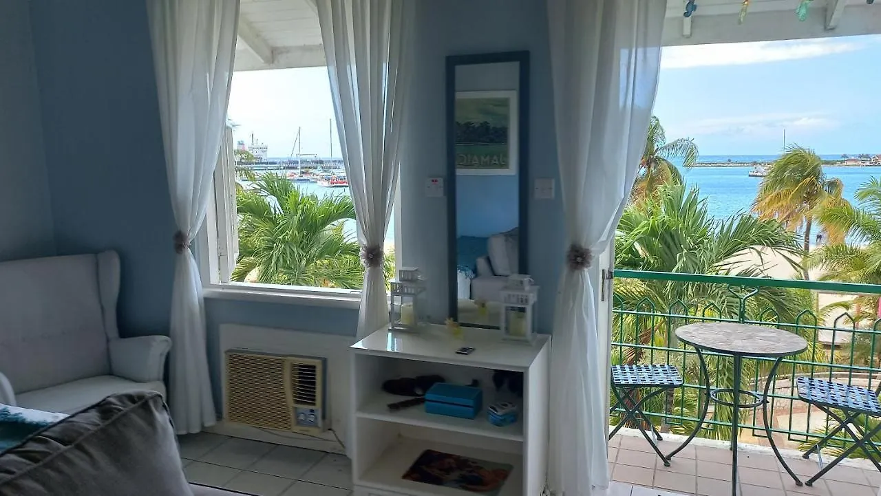 Beautiful Balcony By The Sea Aparthotel Ocho Rios